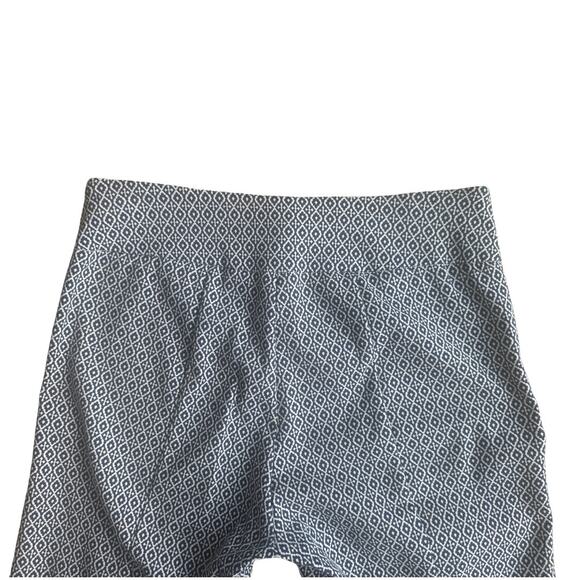 Elliott Lauren Lattice - Pull-On Crop w/Side Vent Detail Black/White 8 EUC - Picture 7 of 9